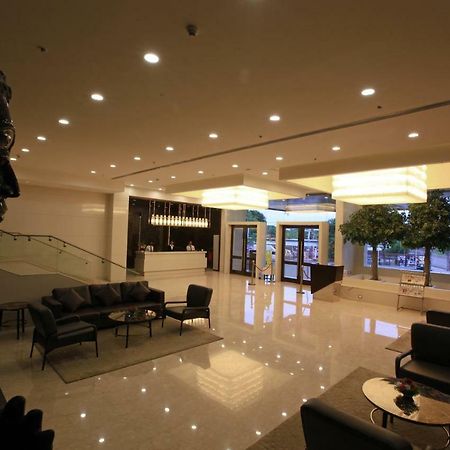 高萨姆大酒店-泰纳利 外观 照片